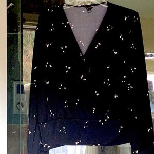 NEW Ann Taylor Top. Sz Large.